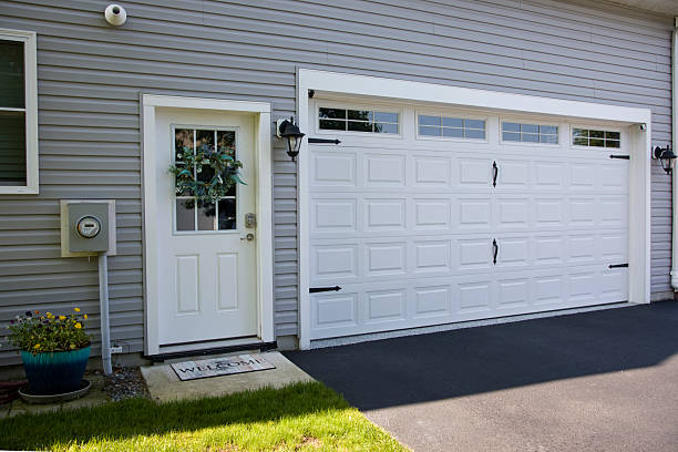 24/7 Emergency Garage Door Panel Replacement experts in Rock County County, NE